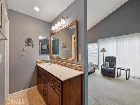 1018  Violet   Circle, Placentia, CA