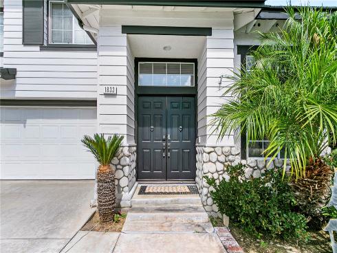 1833  Taft Ln  , Placentia, CA