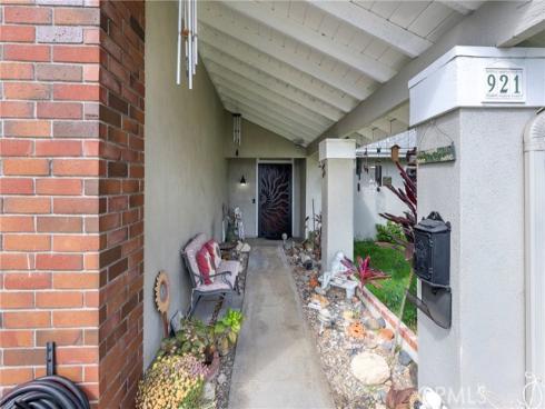 921  Azalea   Avenue, Placentia, CA
