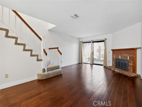 376  Hawaii  , Placentia, CA