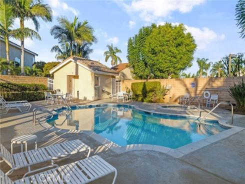 325 E Concord  , Placentia, CA