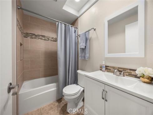 312  Molokai  , Placentia, CA