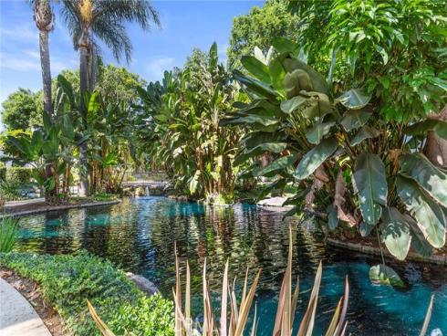 312  Molokai  , Placentia, CA