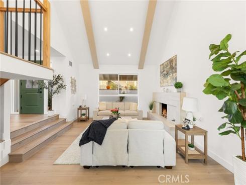 242  Garfield  , Placentia, CA