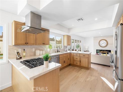 242  Garfield  , Placentia, CA