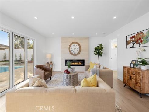 242  Garfield  , Placentia, CA