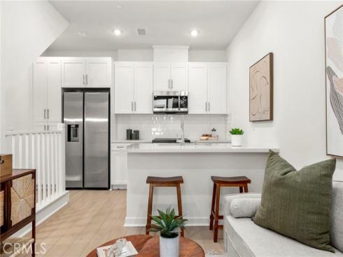 1964 Via De La Luna , Placentia, CA