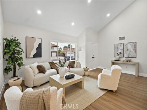 101  San Anselmo  , Placentia, CA