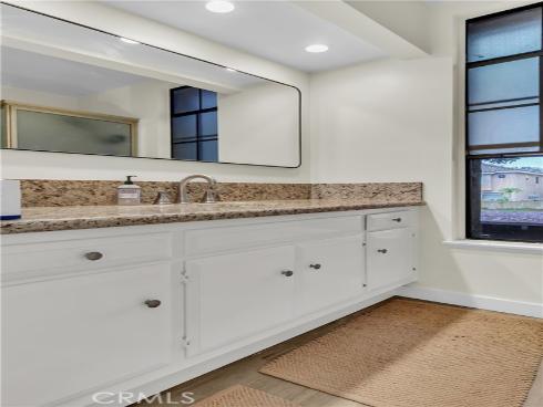 325 E Chapman  B , Placentia, CA