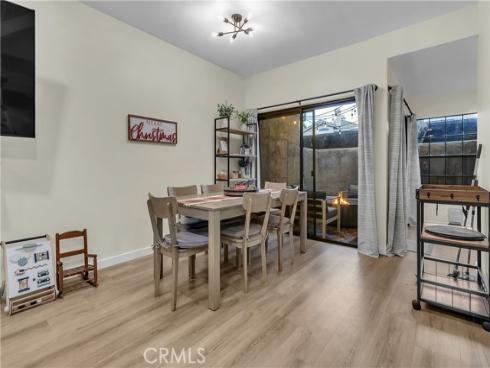 325 E Chapman  B , Placentia, CA