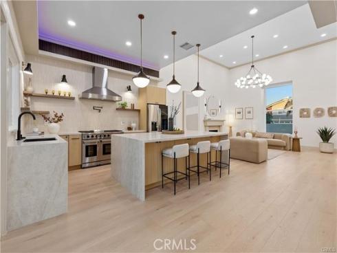 1713  Roanoke St  , Placentia, CA