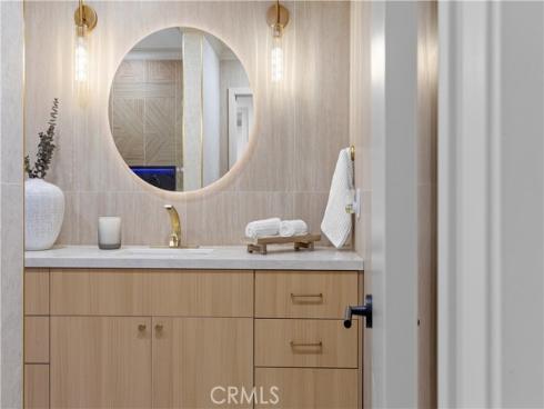 1713  Roanoke St  , Placentia, CA