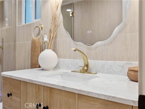 1713  Roanoke St  , Placentia, CA