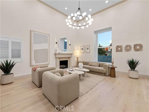 1713  Roanoke St  , Placentia, CA