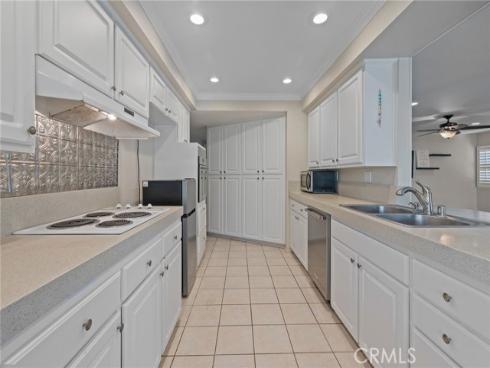 16231  Kingswood  , Placentia, CA