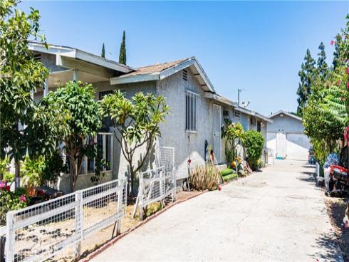 936  Cypress  , Placentia, CA