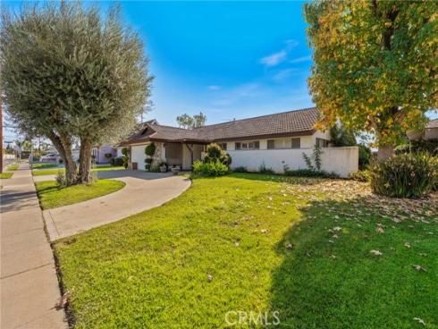 220 E Madison  , Placentia, CA