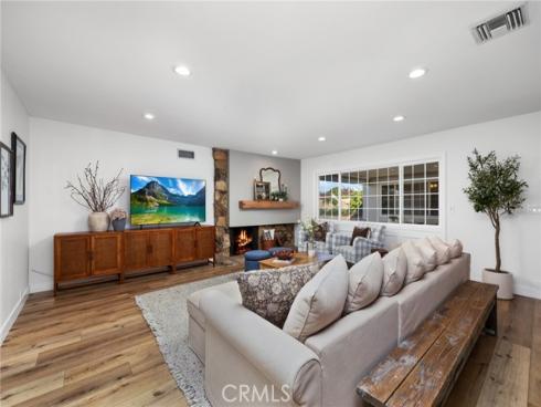 5121  Cedarlawn  , Placentia, CA