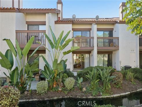 338  Molokai  , Placentia, CA