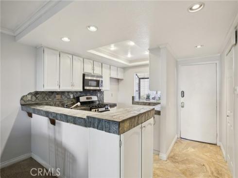 338  Molokai  , Placentia, CA