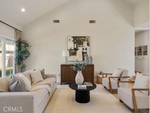 301  Bagnall  , Placentia, CA