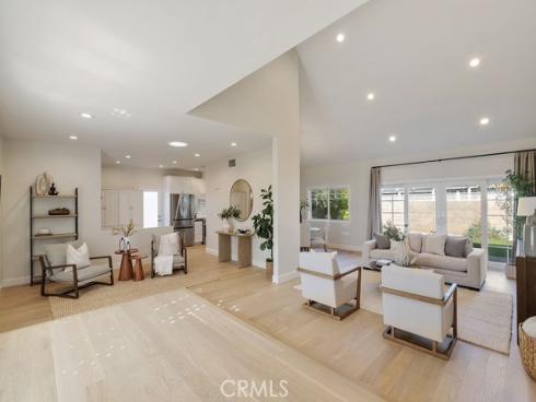 301  Bagnall  , Placentia, CA