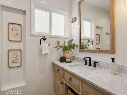 301  Bagnall  , Placentia, CA