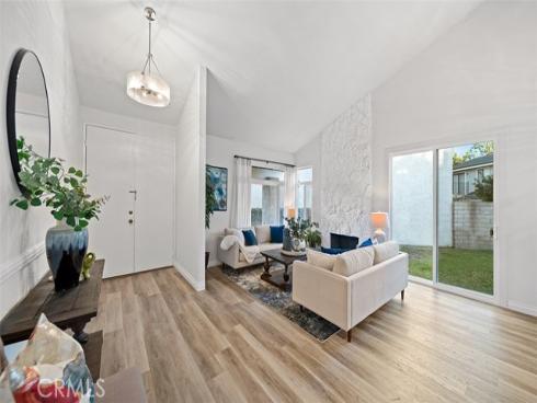 159  Los Alamitos  , Placentia, CA