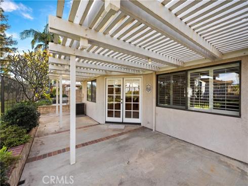 1050  Holt  , Placentia, CA