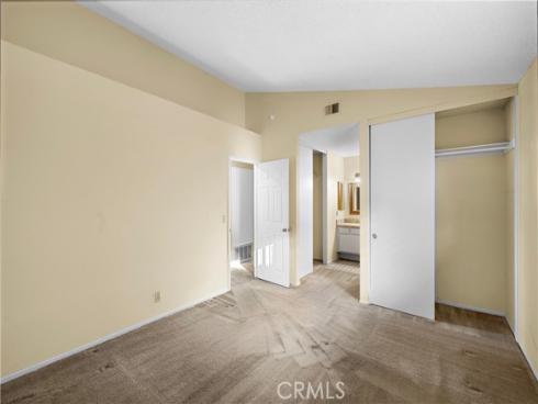 1050  Holt  , Placentia, CA