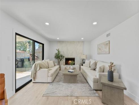 1248  Carlsbad  , Placentia, CA