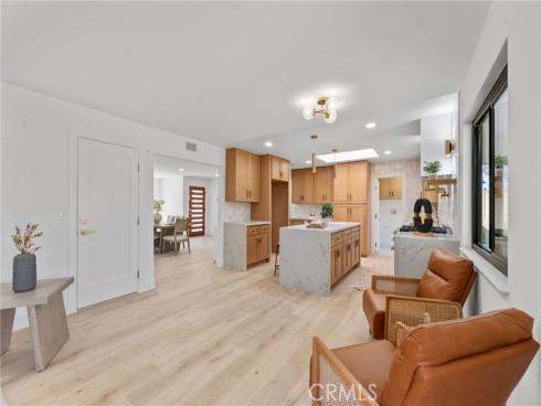 1248  Carlsbad  , Placentia, CA
