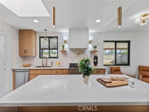 1248  Carlsbad  , Placentia, CA