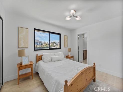 1248  Carlsbad  , Placentia, CA