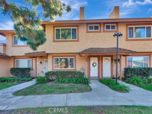 2067  Bay Meadows   Drive, Placentia, CA