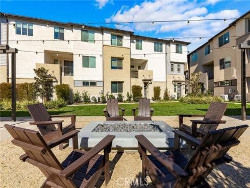 1582  Topeka Ave Unit 3  , Placentia, CA