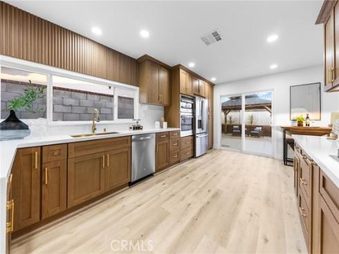 1714  Kingston  , Placentia, CA