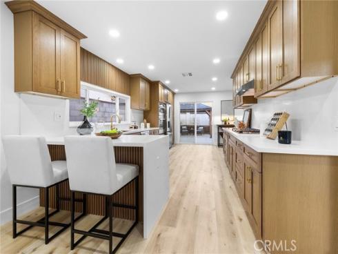 1714  Kingston  , Placentia, CA