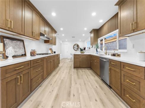 1714  Kingston  , Placentia, CA