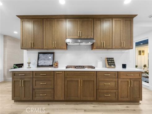 1714  Kingston  , Placentia, CA