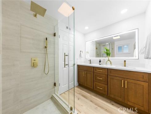 1714  Kingston  , Placentia, CA