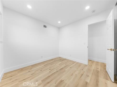 1714  Kingston  , Placentia, CA