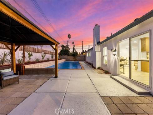 1714  Kingston  , Placentia, CA