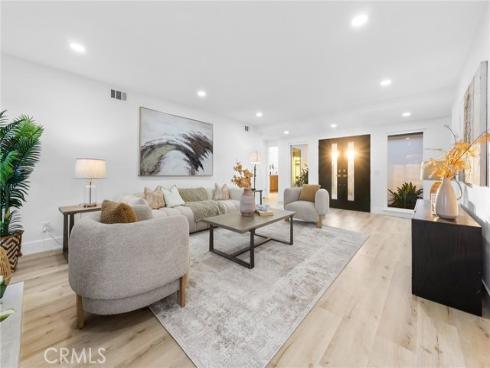 1714  Kingston  , Placentia, CA