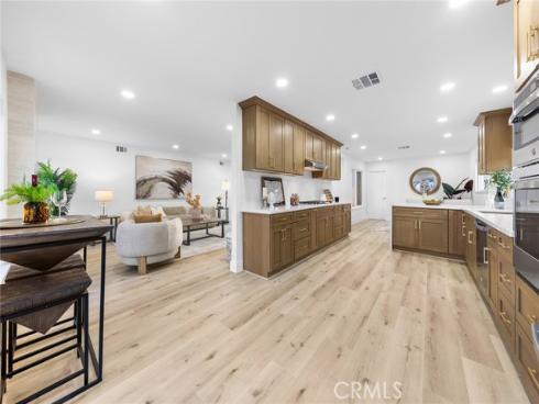 1714  Kingston  , Placentia, CA