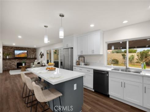 549  Fordham  , Placentia, CA