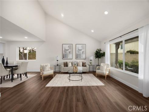 549  Fordham  , Placentia, CA