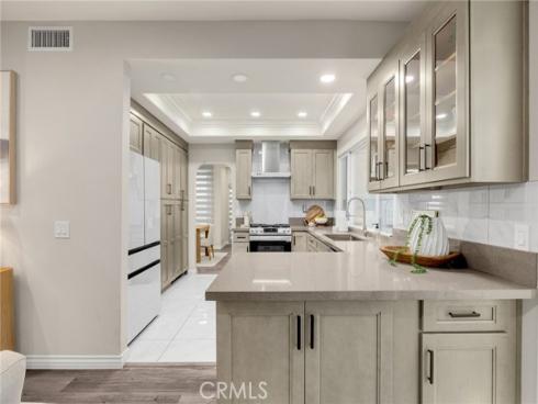 180  Horseshoe  , Placentia, CA