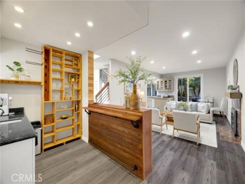 180  Horseshoe  , Placentia, CA