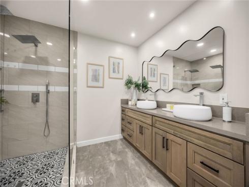 180  Horseshoe  , Placentia, CA